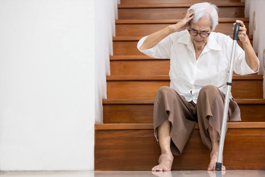 Home care supports seniors coping with dizziness by helping prevent falls and assisting with daily tasks.